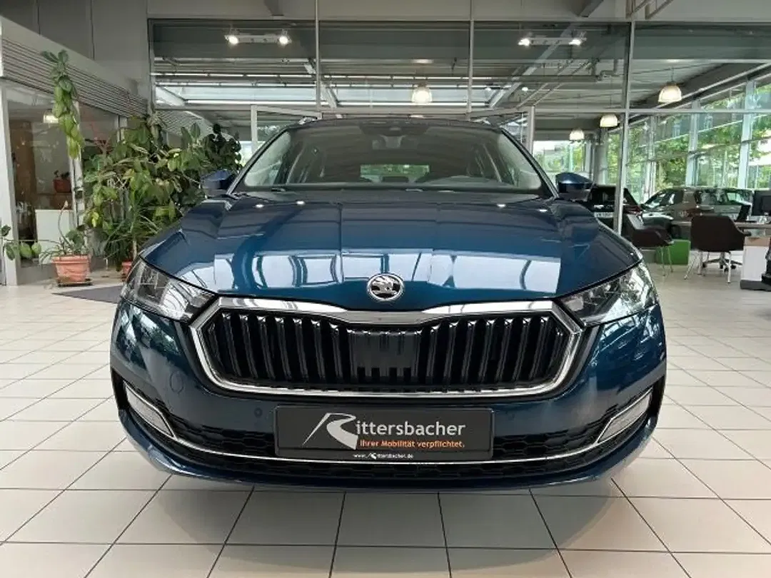 Skoda Octavia - Thumbnail 3