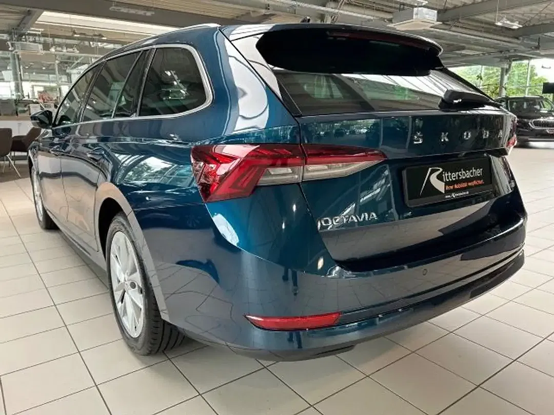 Skoda Octavia - Thumbnail 9