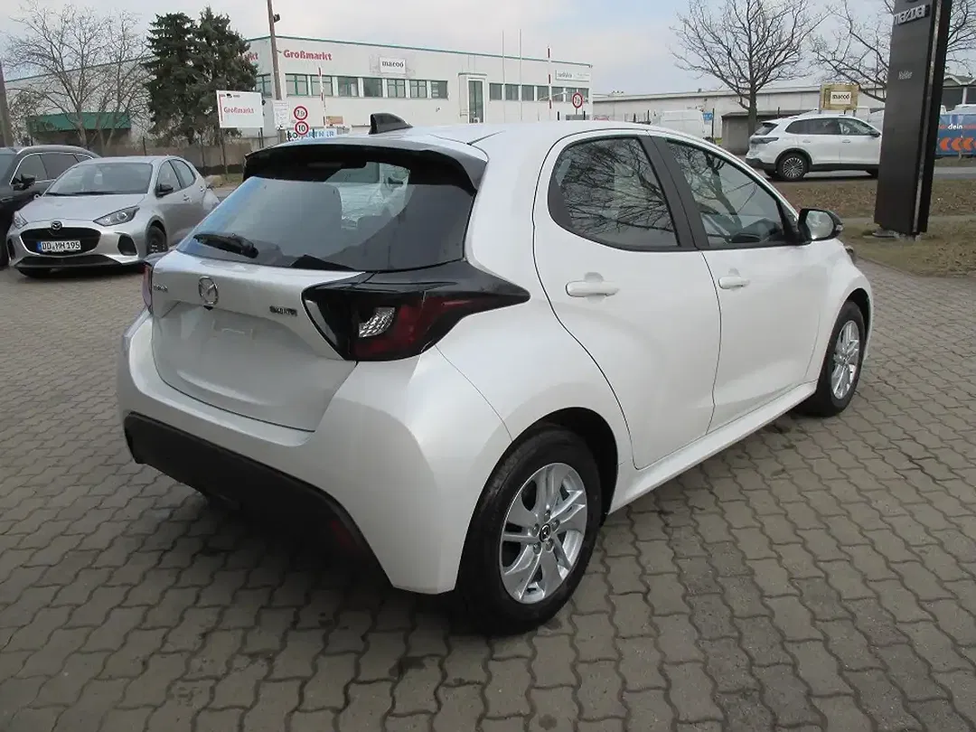Mazda 2 - Thumbnail 8