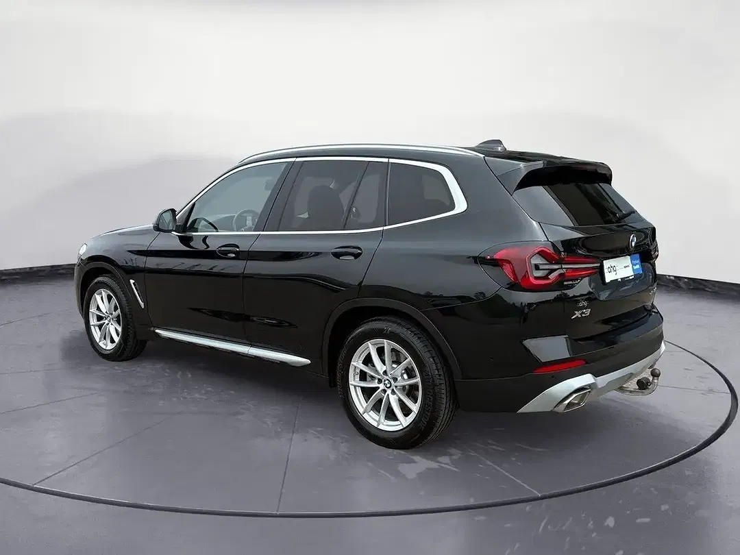 BMW X3 - Thumbnail 2