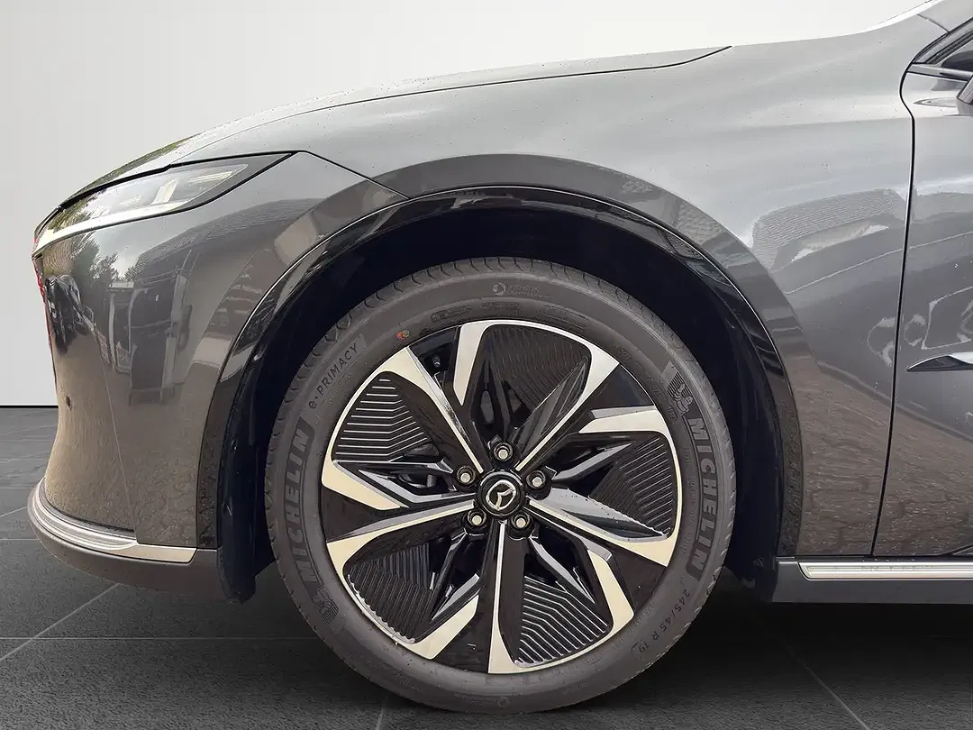 Mazda 6e - Thumbnail 16