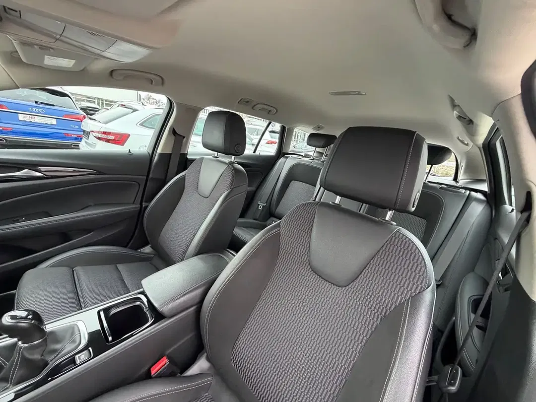 Opel Insignia - Thumbnail 10