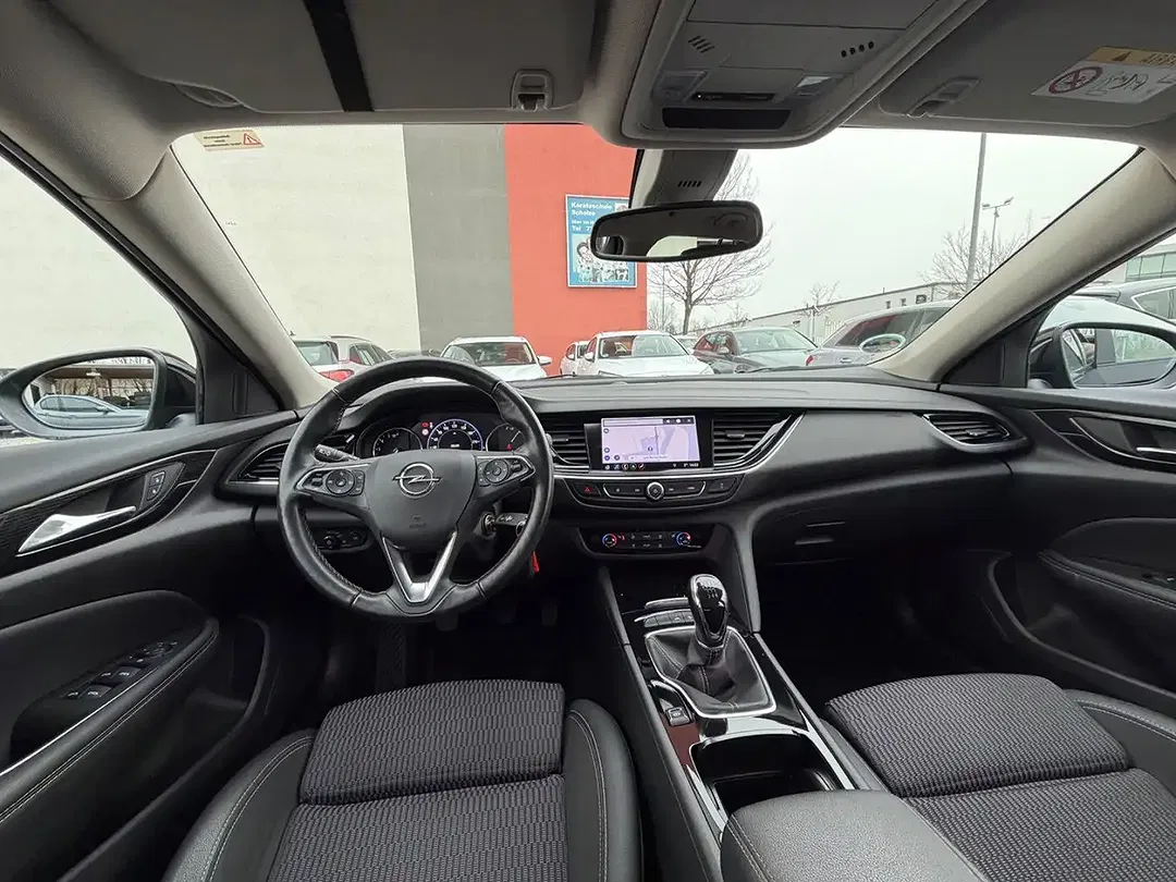 Opel Insignia - Thumbnail 11
