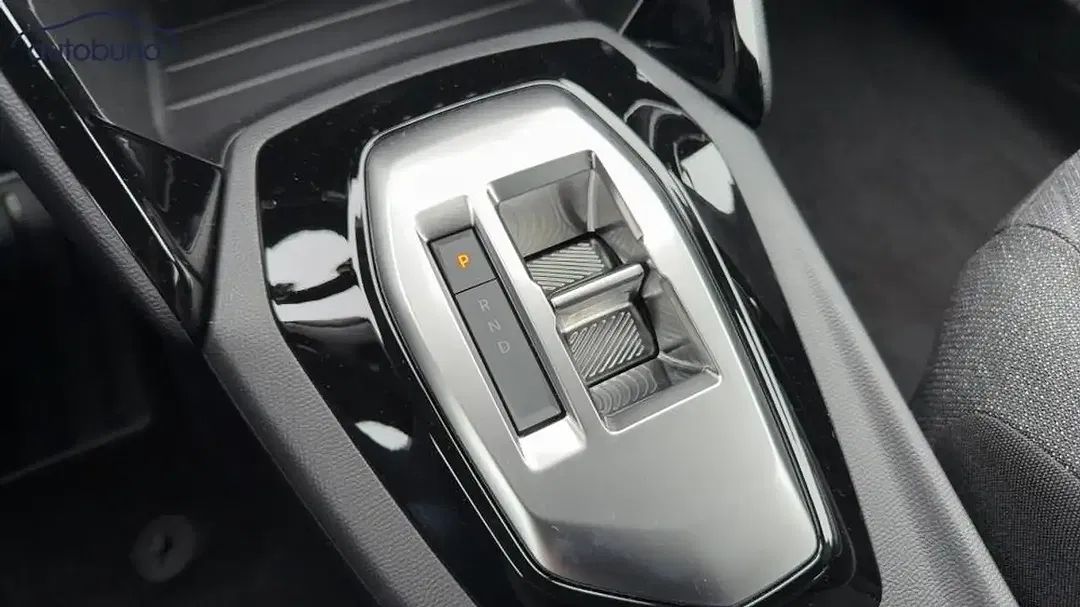 Peugeot 2008 - Thumbnail 12