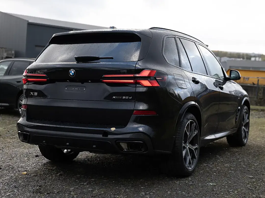 BMW X5 - Thumbnail 3
