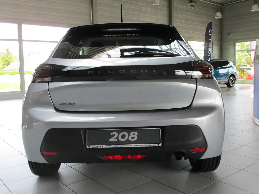 Peugeot 208 - Thumbnail 5