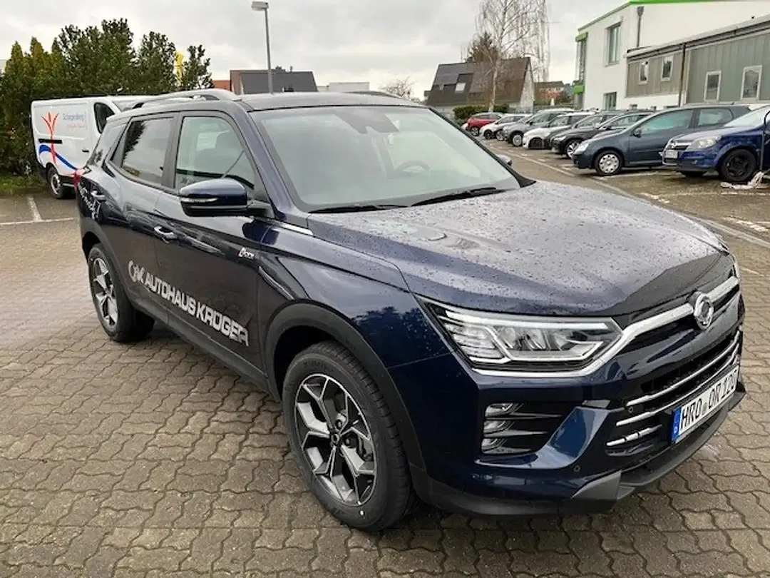 KGM Korando - Thumbnail 2