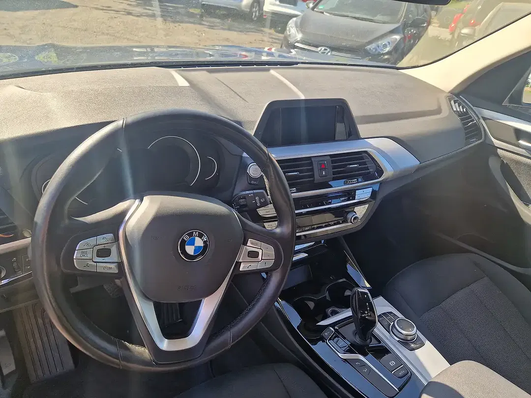 BMW X3 - Thumbnail 10