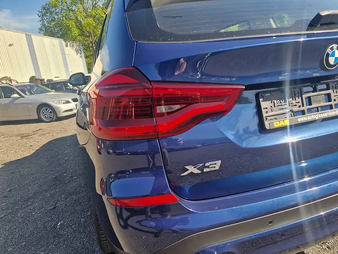 BMW X3 - Thumbnail 11