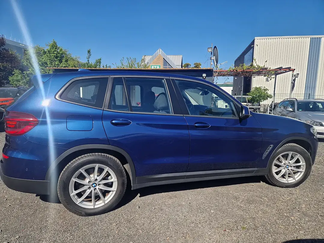 BMW X3 - Thumbnail 13