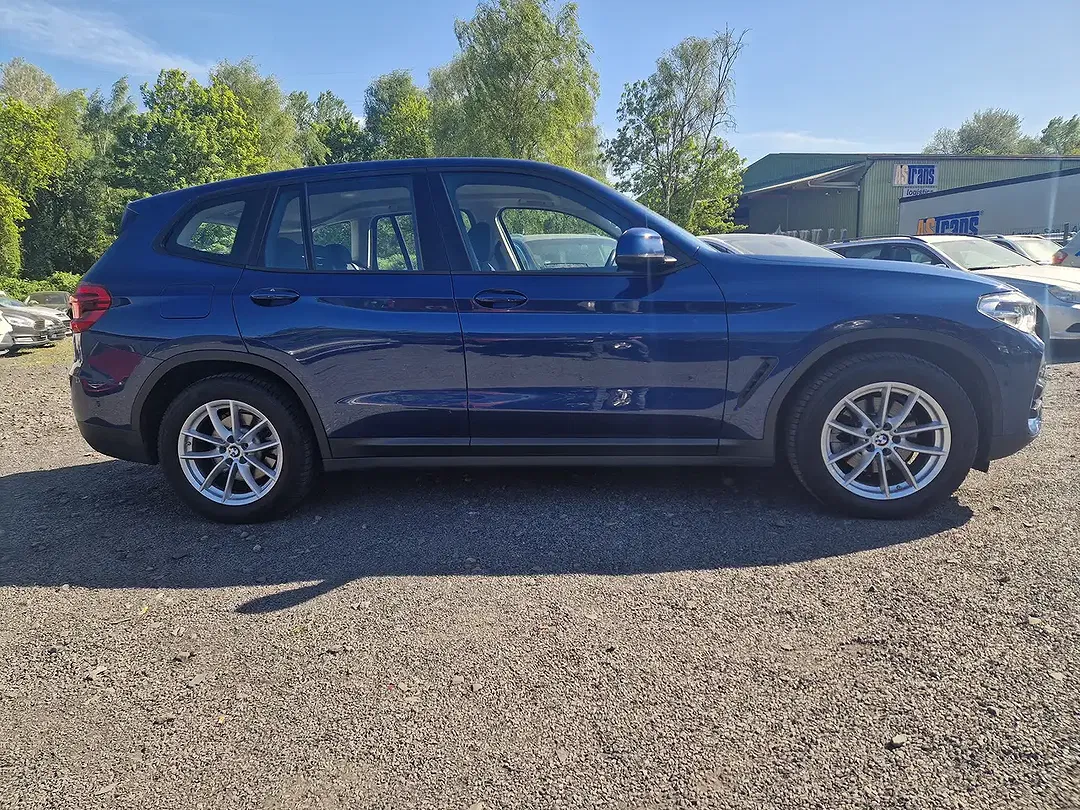 BMW X3 - Thumbnail 3