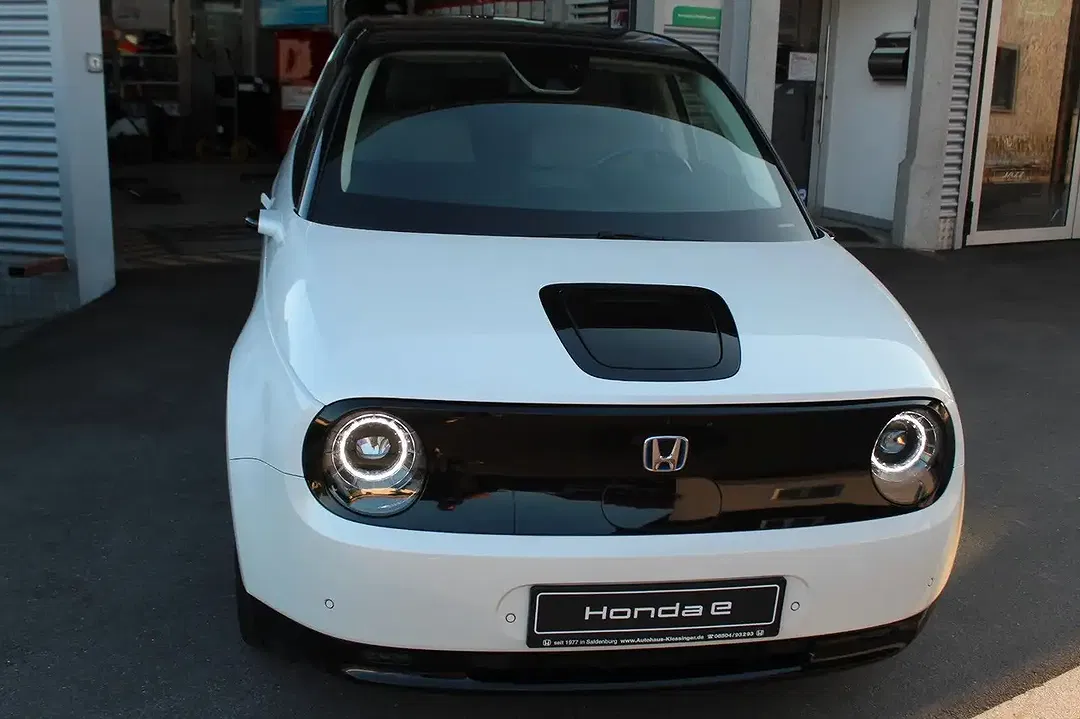 Honda e - Thumbnail 2