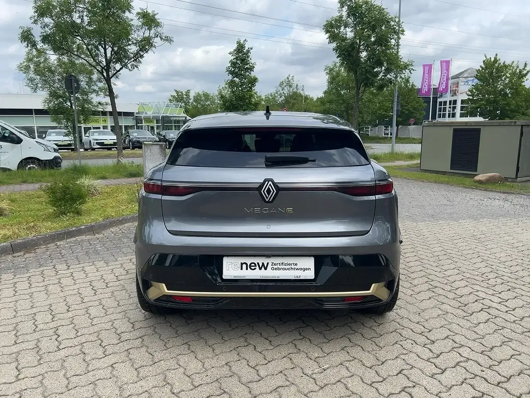 Renault Megane E-Tech - Thumbnail 3