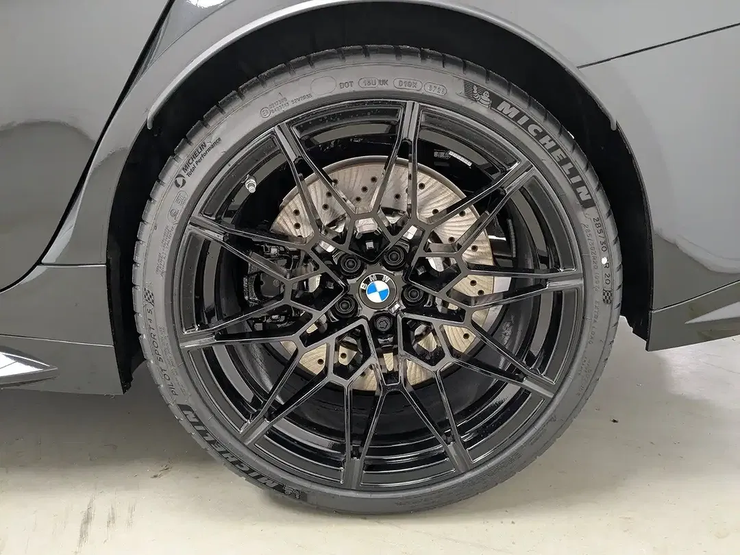 BMW M3 - Thumbnail 8