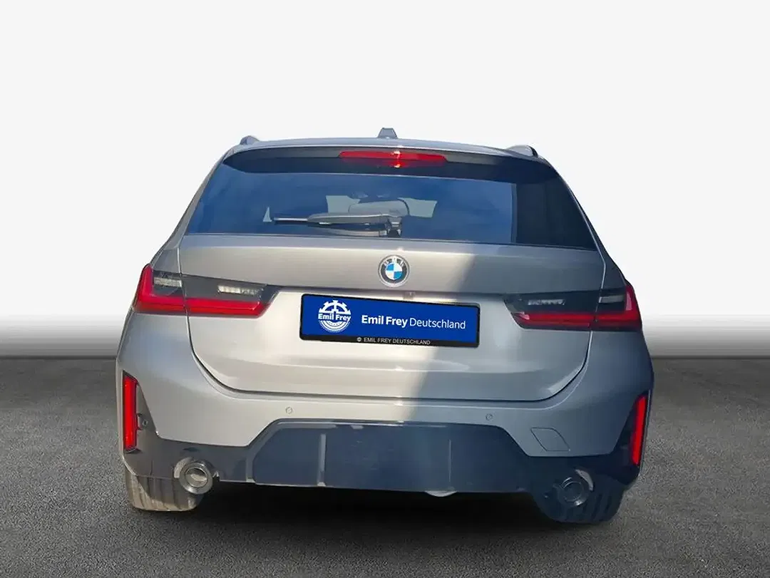 BMW 320 - Thumbnail 5