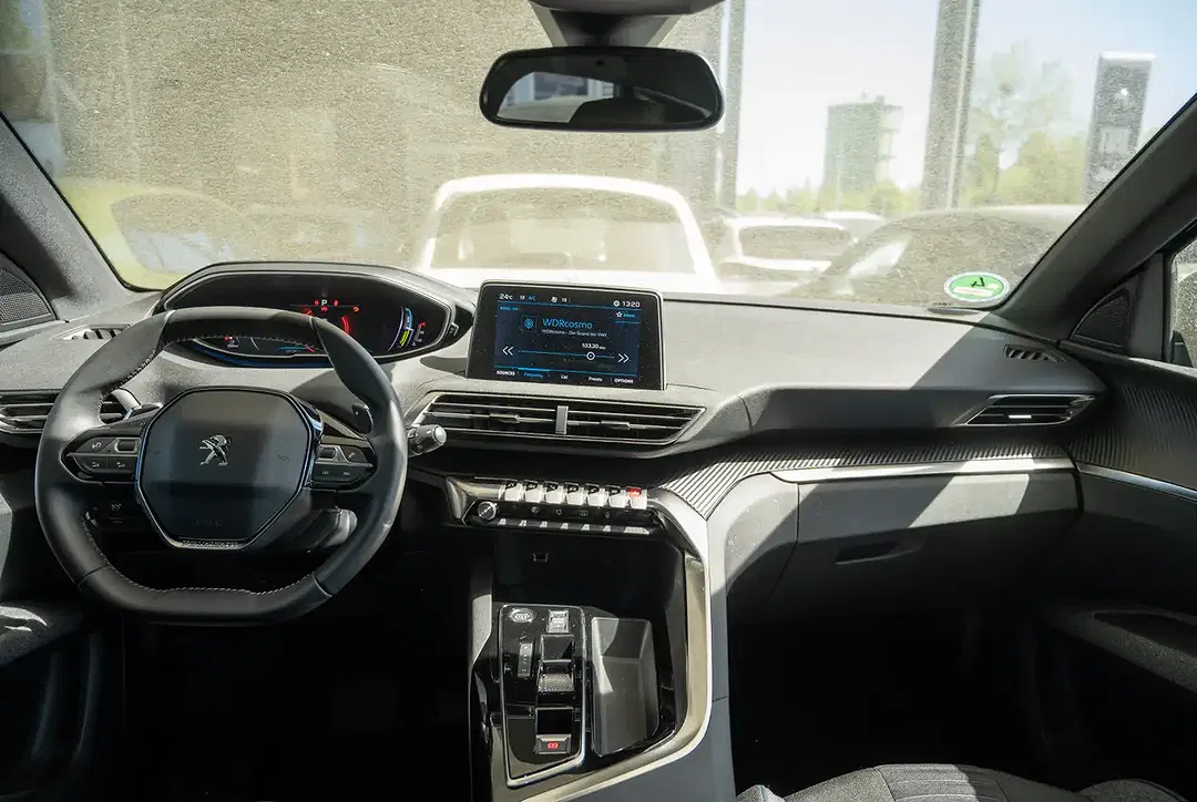 Peugeot 3008 - Thumbnail 3