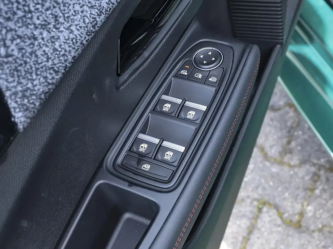 Renault Clio - Thumbnail 13