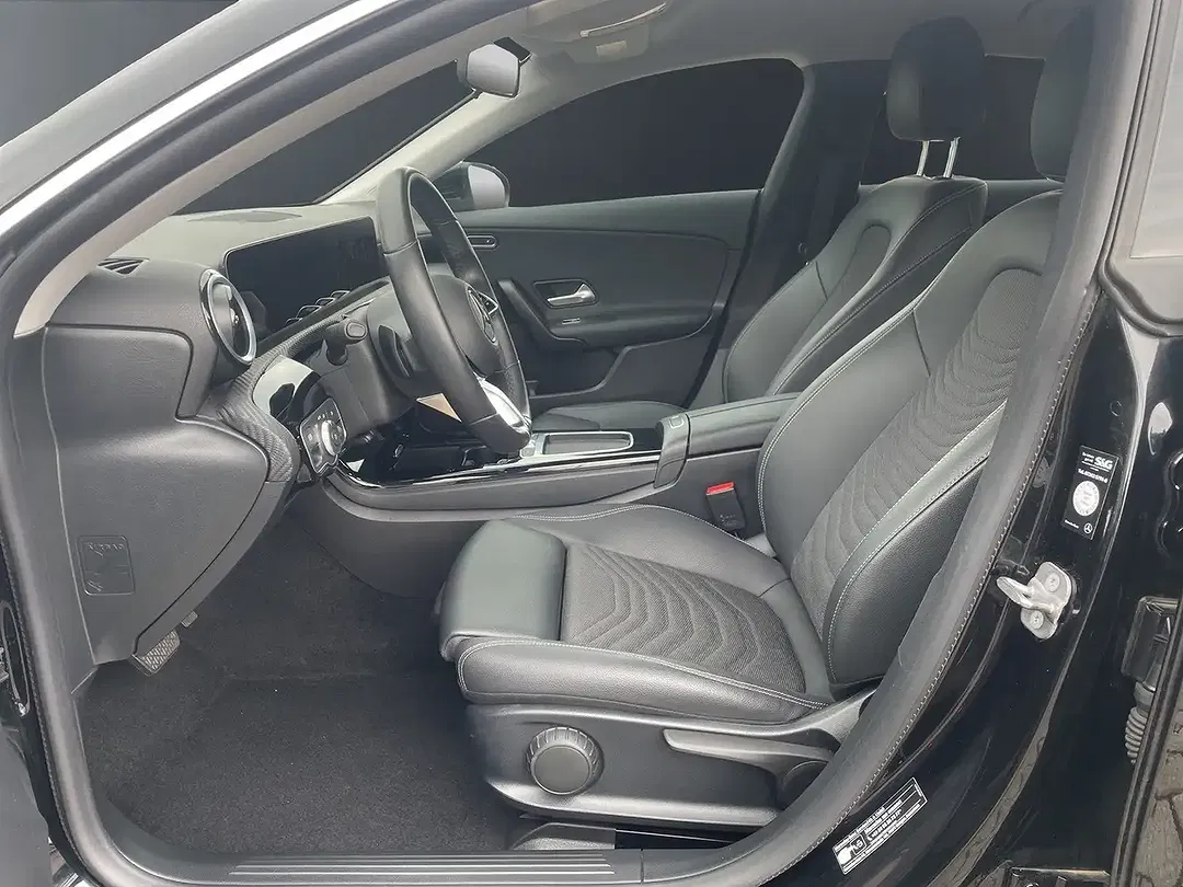 Mercedes-Benz CLA 180 - Thumbnail 5