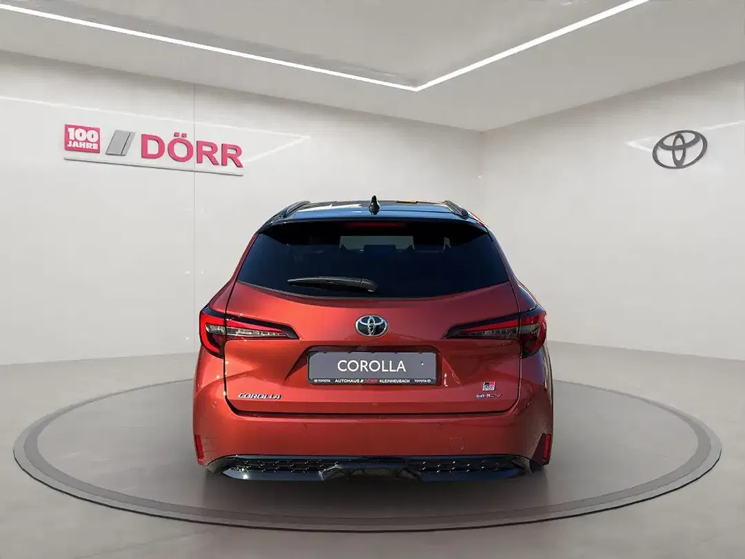 Toyota Corolla - Thumbnail 4