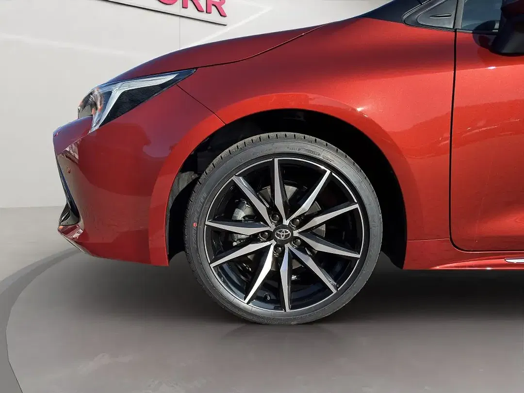 Toyota Corolla - Thumbnail 9