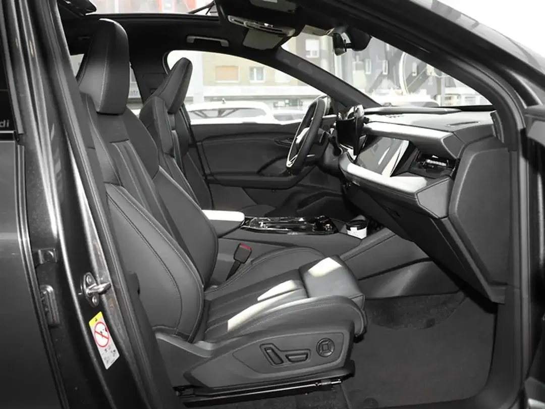Audi e-tron - Thumbnail 4