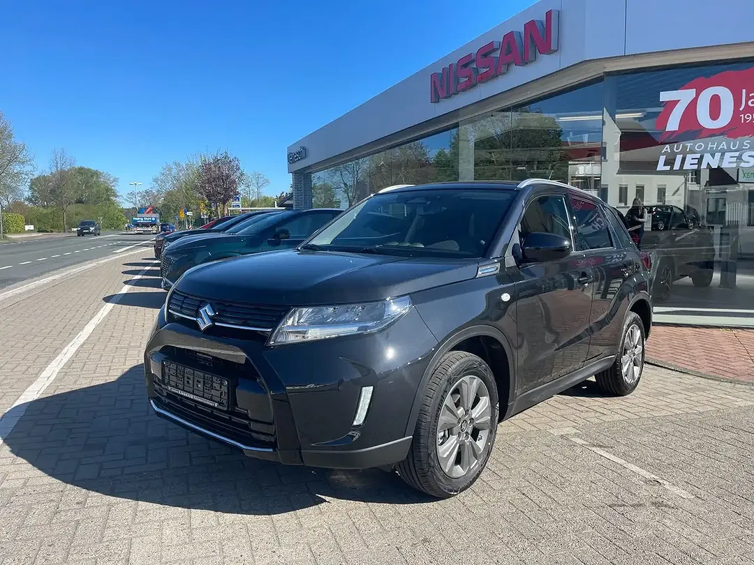 Suzuki Vitara - Thumbnail 1