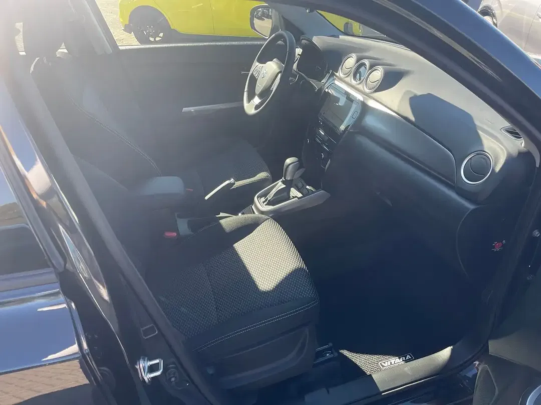 Suzuki Vitara - Thumbnail 12