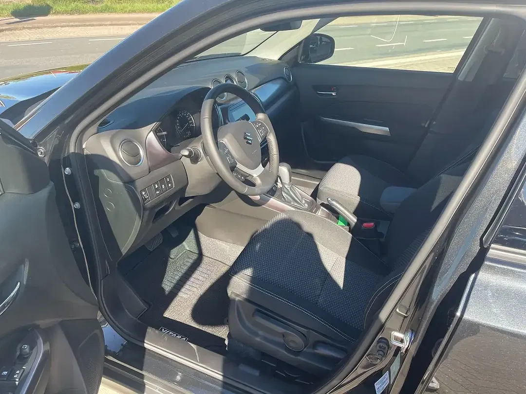 Suzuki Vitara - Thumbnail 4