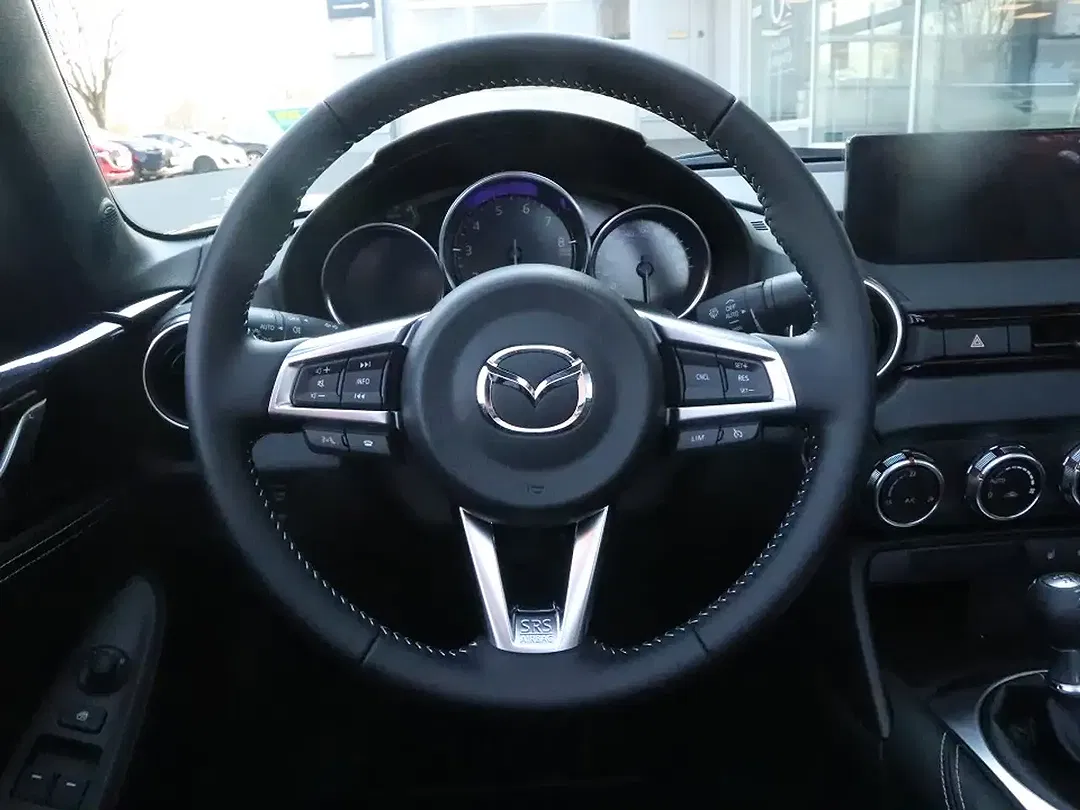 Mazda MX-5 - Thumbnail 13