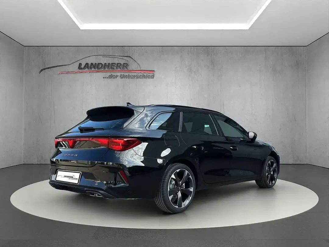 CUPRA Leon - Thumbnail 3