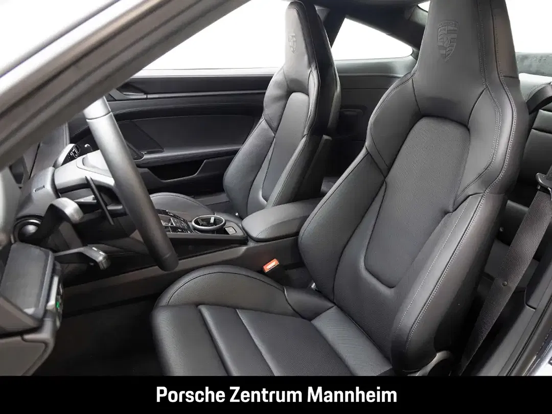 Porsche 992 - Thumbnail 5