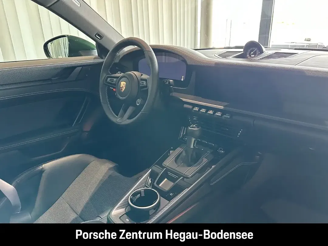 Porsche 992 - Thumbnail 12