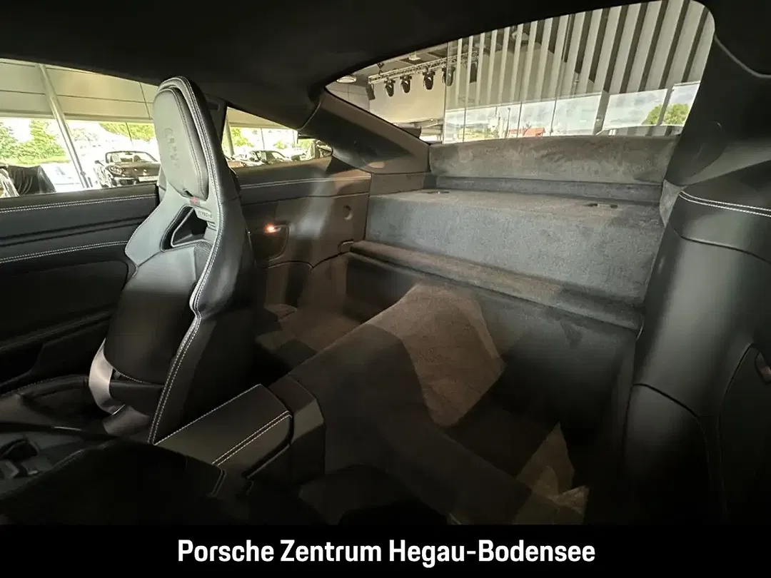 Porsche 992 - Thumbnail 14