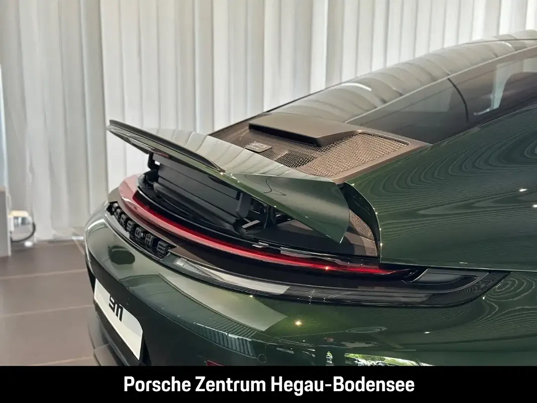 Porsche 992 - Thumbnail 5
