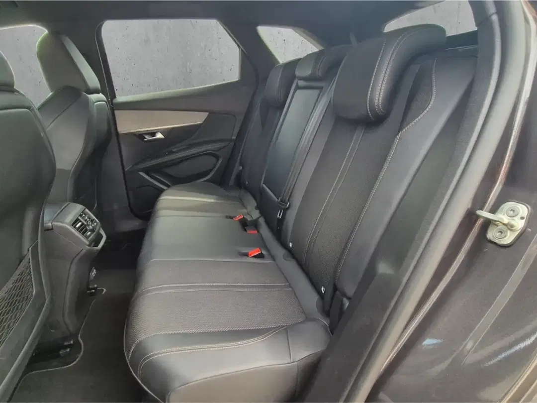Peugeot 3008 - Thumbnail 8