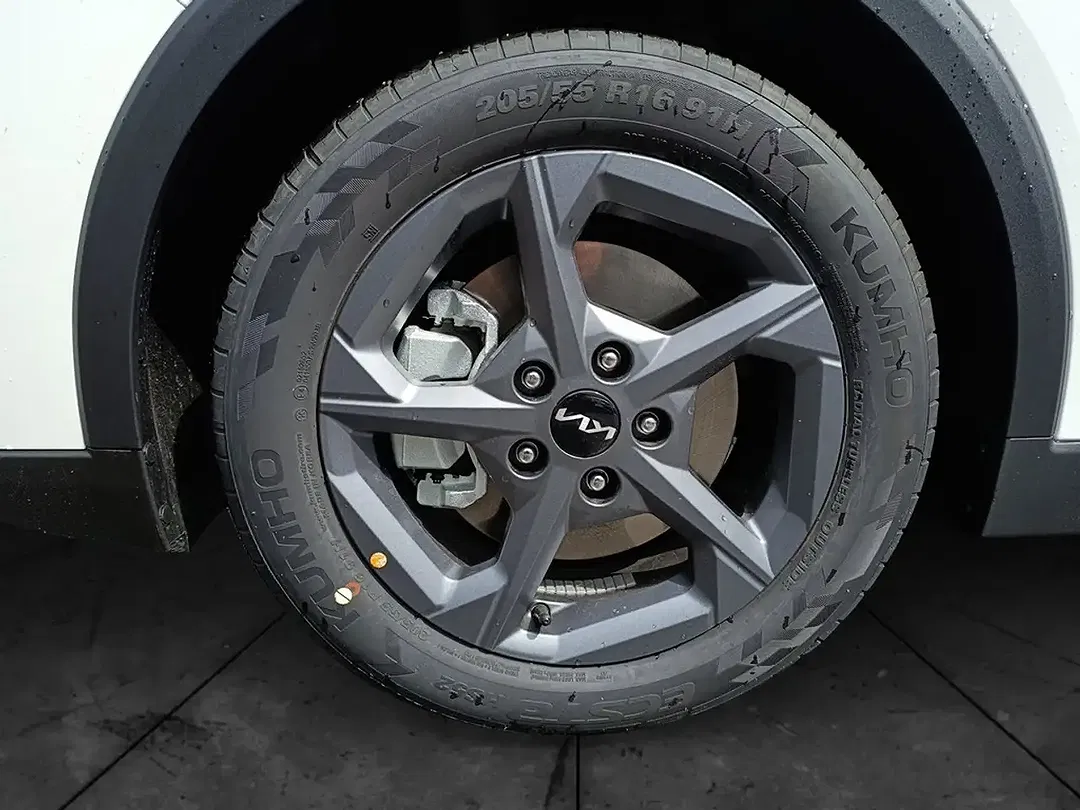 Kia K4 - Thumbnail 5