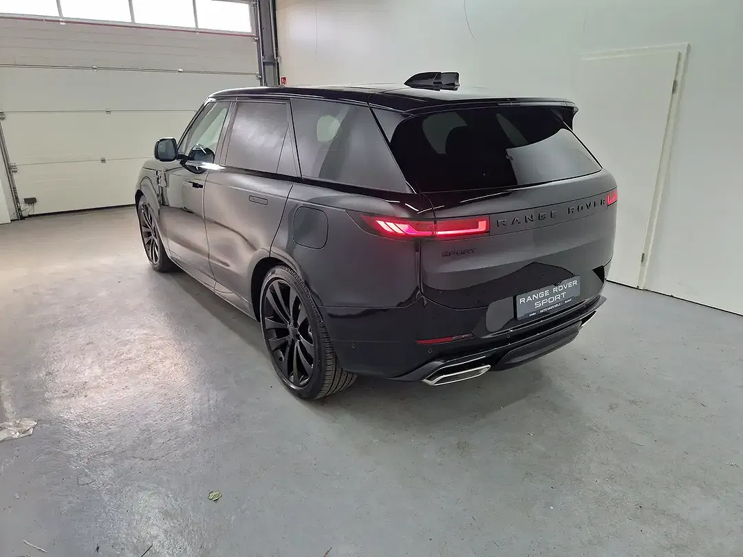 Land Rover Range Rover Sport - Thumbnail 2