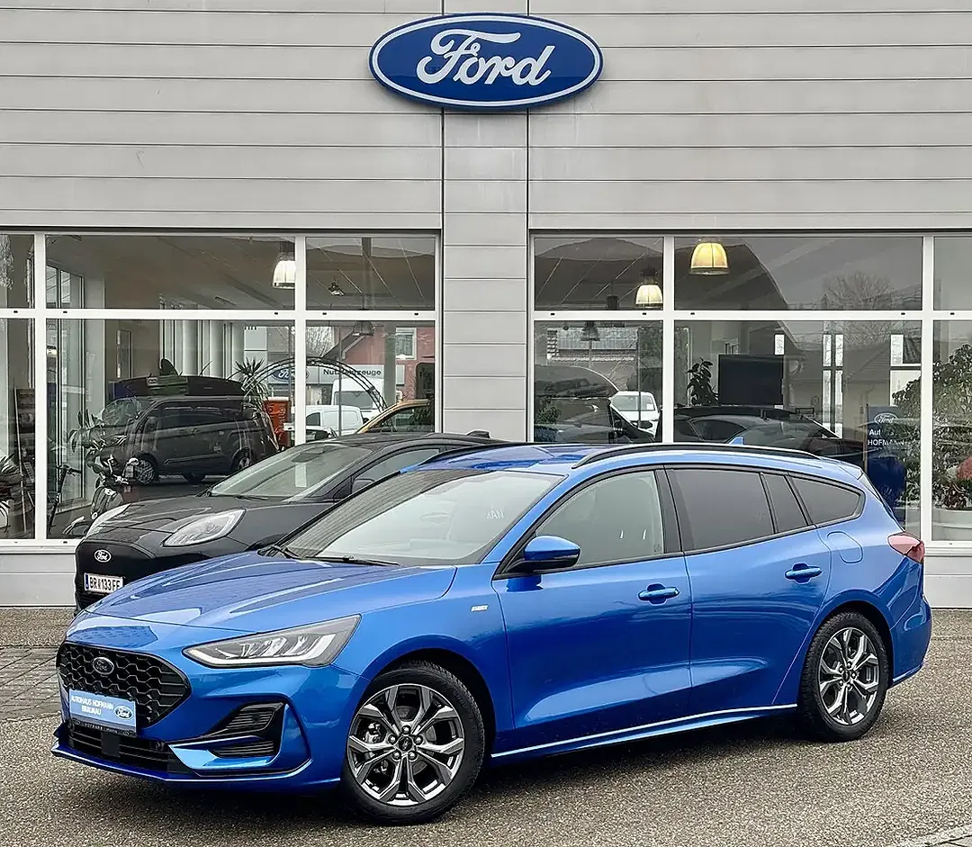 Ford Focus - Thumbnail 1