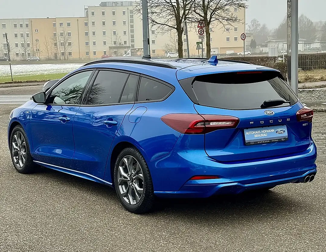 Ford Focus - Thumbnail 13