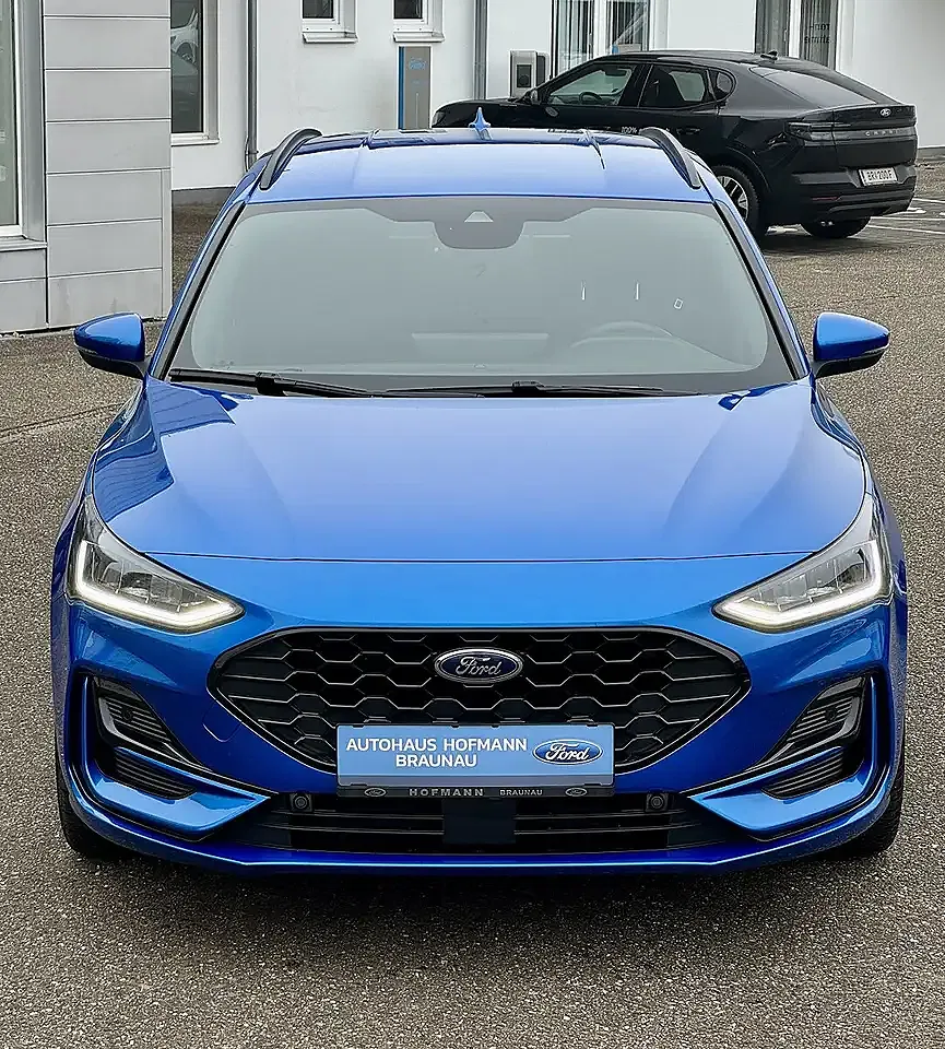 Ford Focus - Thumbnail 4