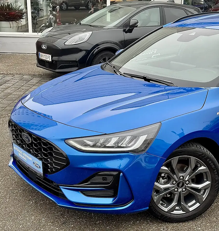Ford Focus - Thumbnail 5
