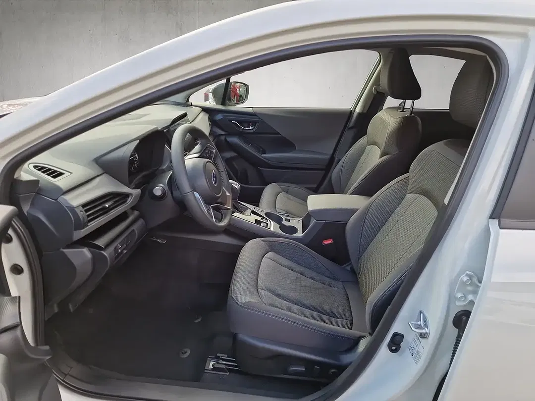 Subaru Crosstrek - Thumbnail 10