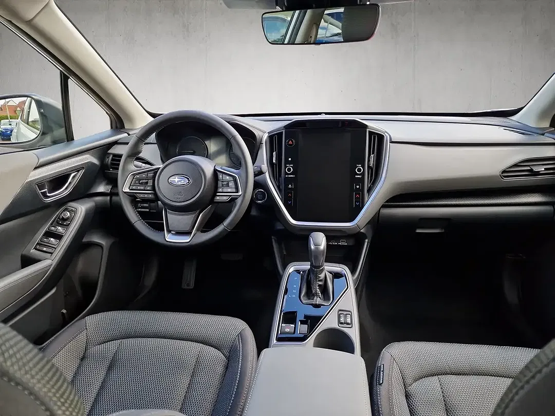 Subaru Crosstrek - Thumbnail 11