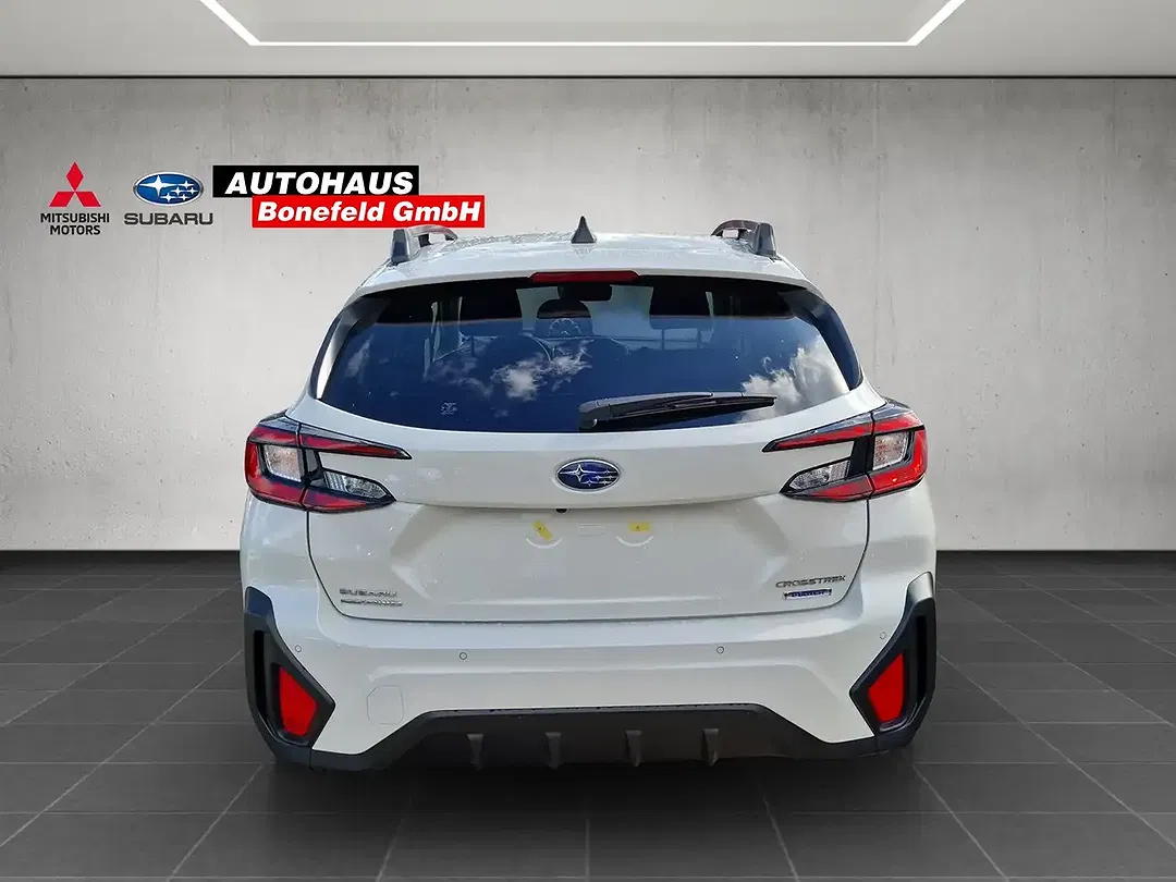 Subaru Crosstrek - Thumbnail 5