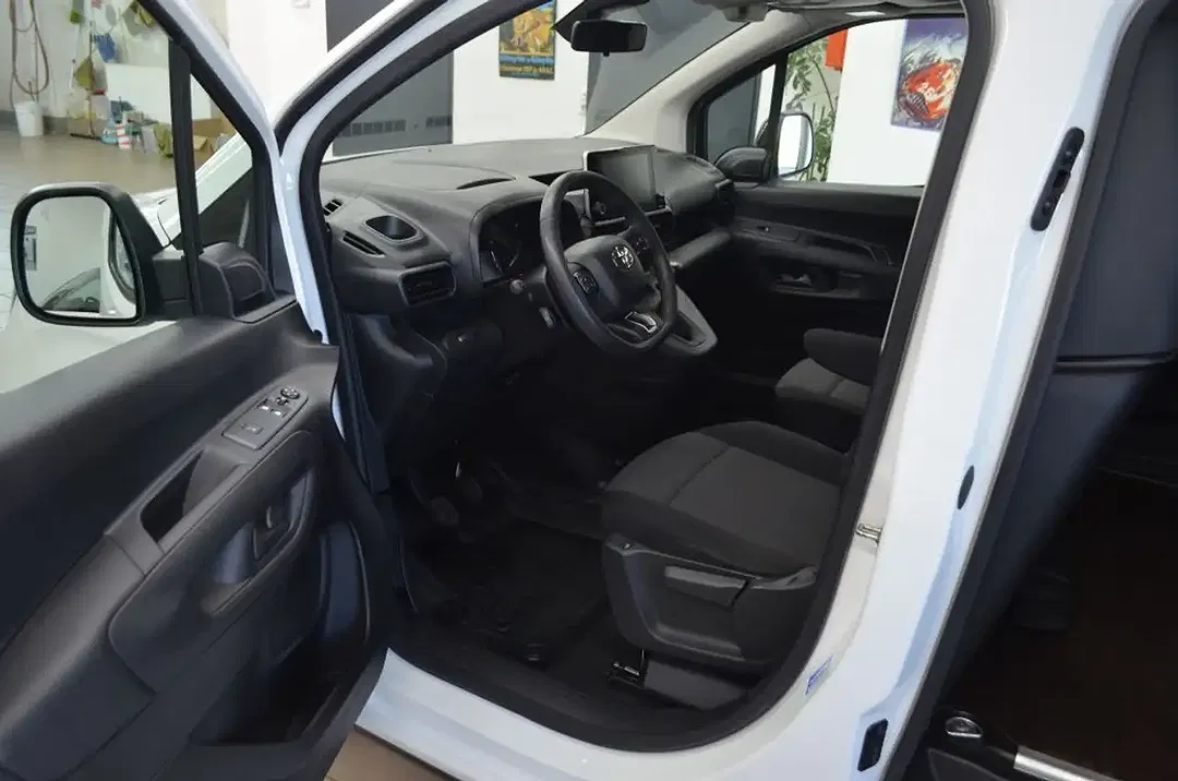 Toyota Proace City - Thumbnail 13