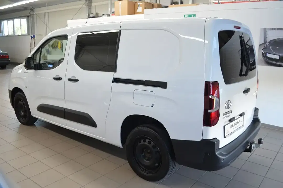 Toyota Proace City - Thumbnail 6
