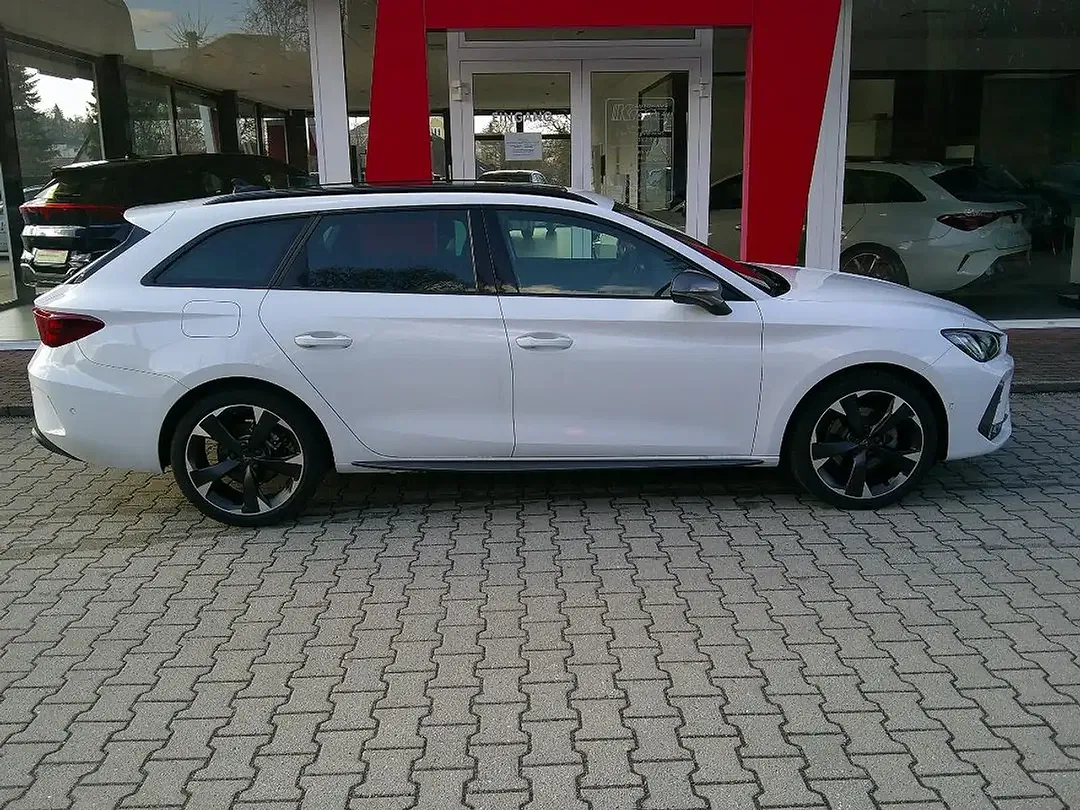 CUPRA Leon - Thumbnail 5