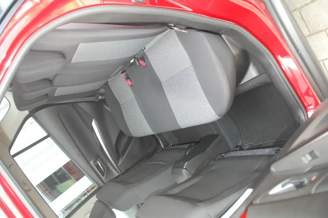 Suzuki S-Cross - Thumbnail 12