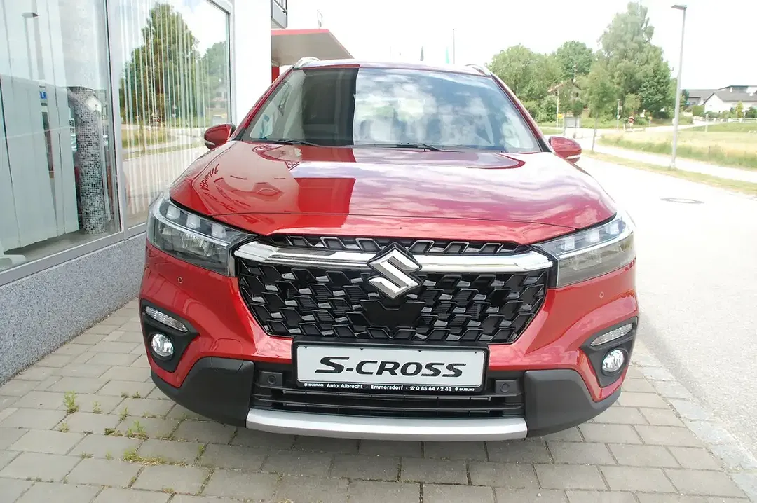 Suzuki S-Cross - Thumbnail 3