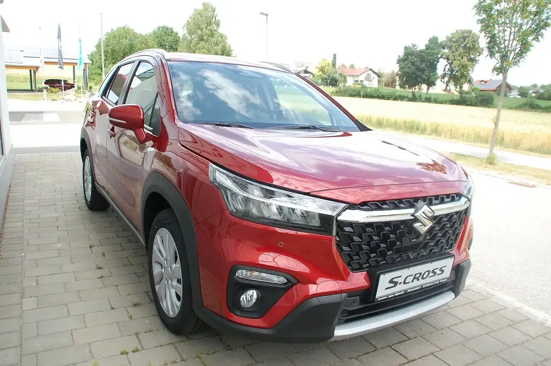 Suzuki S-Cross - Thumbnail 4